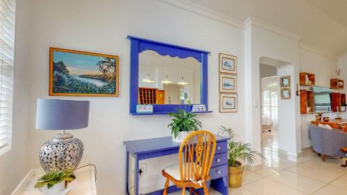 Port Edward Casa | Rose Cottage in Caribbean Estate