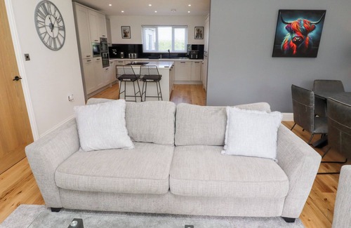 Dunstan Casa | ROSE COTTAGE, with open fire in Embleton