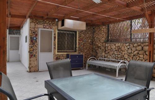 Neve Zohar Casa | Rose Dead Sea Neve Zohar