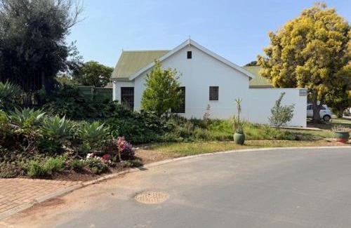 Worcester Apartamento | Rose Garden, a Self-catering cottage