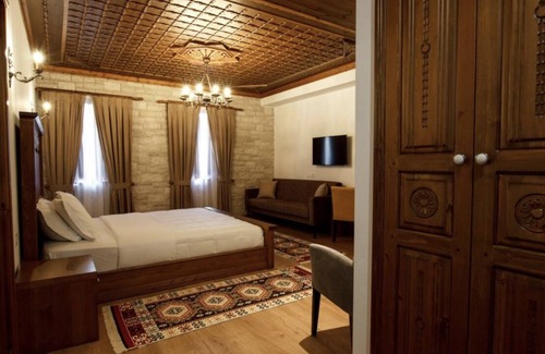 Gjirokaster Hotel | Rose Garden Hotel