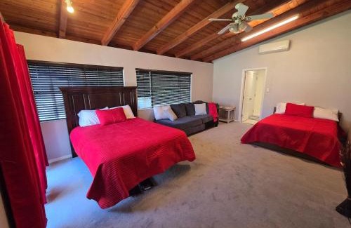 Allied Gardens Apartamento | Rose Guest Private Suite