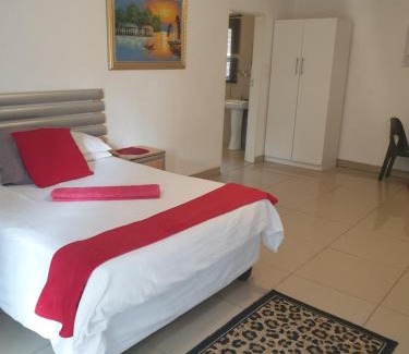 Klerksdorp Casa | Rose Guesthouse Klerksdorp