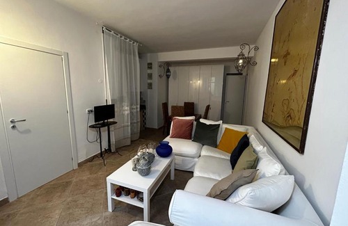 Tirrenia Apartamento | Rose