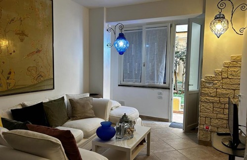 Tirrenia Apartamento | Rose