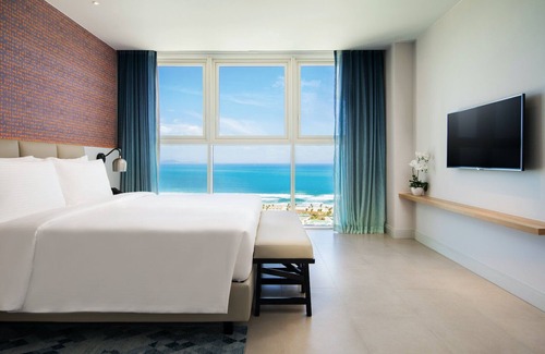 Cam Lam Hotel | Rose Lanescape Hanoi