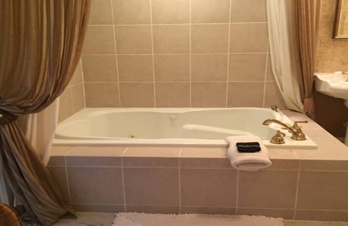 Carter Riverside Cama Y Desayuno | Rose of Sharon Room