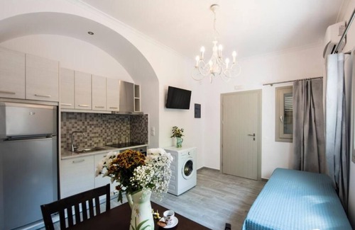 Vourvoulos Casa | Rose Suites