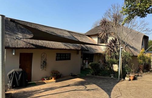 Merrivale Apartamento | Rose Thatch Cottage