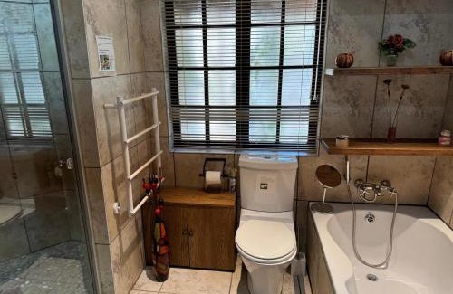 Merrivale Apartamento | Rose Thatch Cottage