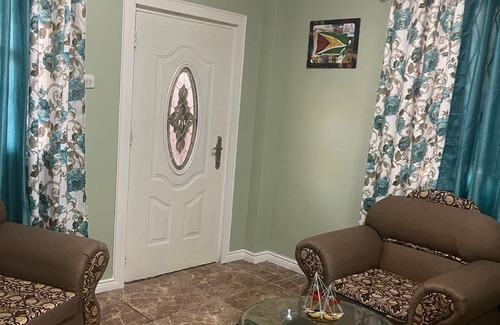 Georgetown Apartamento | ROSEGARDEN Apartments. Luxurious vacation rental in Georgetown