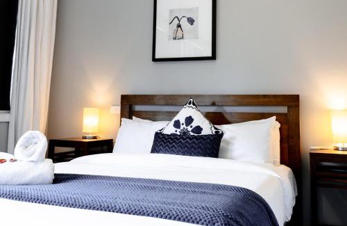 Hepburn Casa | Rosella