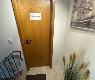 Esens Apartamento | Rosenhaus Esens - Wohnung Backbord
