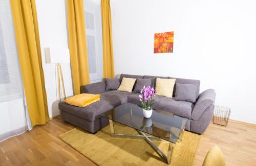 Hernals Apartamento | Rosenstein Apartments by Family & Home