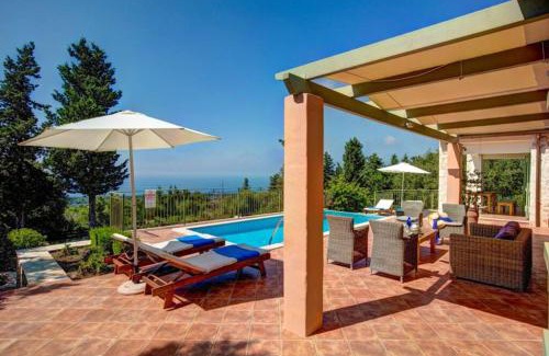 Manganos Villa | ROSEPETRA