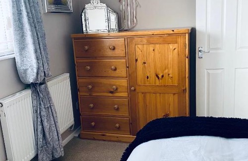 Swindon Casa | Rosewood Guest House