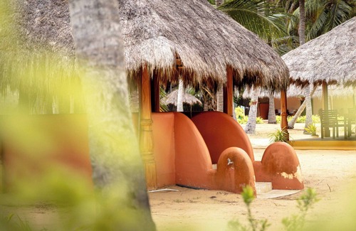Etalai Cabaña | Roshanne Beach Resort
