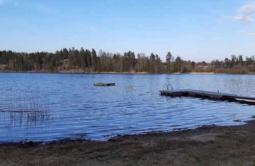 Bergshamra Cabina | Roslag cabaña junto al lago de baño para la familia numerosa