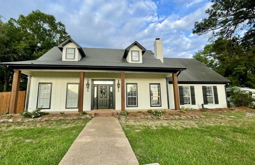Tougaloo Casa | Ross Barnett Reservoir