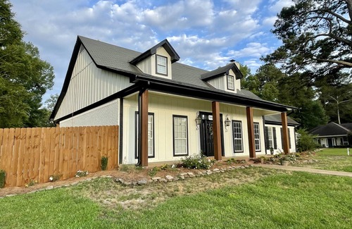 Tougaloo Casa | Ross Barnett Reservoir