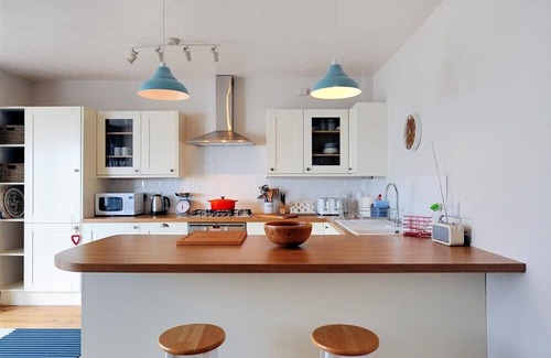 Lyme Regis Cabaña | ROSS HOUSE, family friendly, country holiday cottage in Lyme Regis