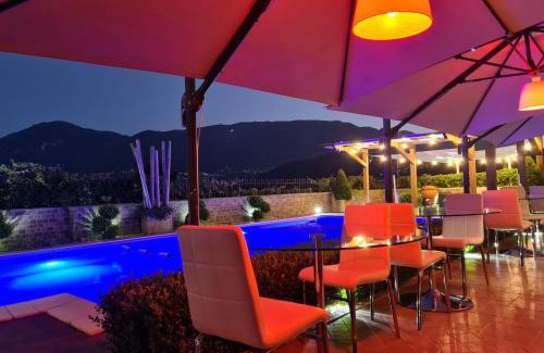 Arpaise Cama Y Desayuno | Rossi&Nero Resort - servizi extra a pagamento Ristorante Piscina Sauna Spa