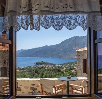 East Mani Casa | Rosso Antico Tower