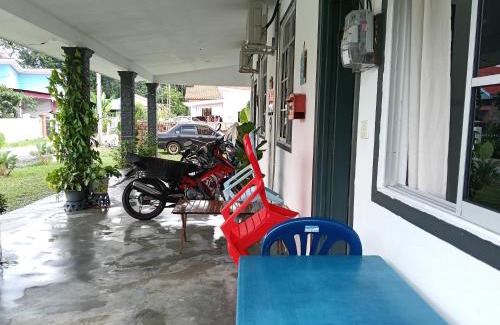 Bukit Hantu Casa | Rossy Homestay