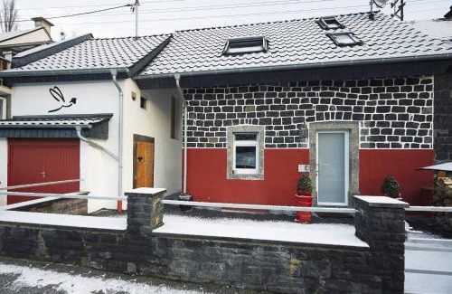 Kottenheim Casa | Rotes Bienenhaus