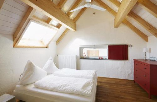 Kottenheim Casa | Rotes Bienenhaus