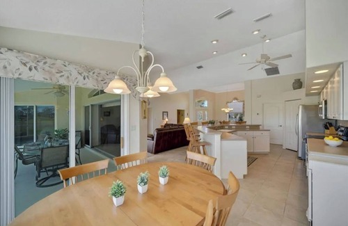 Rotonda Heights Casa | Rotonda Palms - Amazing, Golf course, Pool, Spa, Convenient to everything!