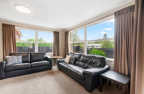 Rotorua Cabaña | Rotorua Delight - Rotorua Holiday Home