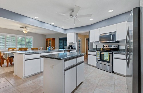 Pebble Beach Casa | Rotunda West Private Pool House 7 miles from Gulf Beaches