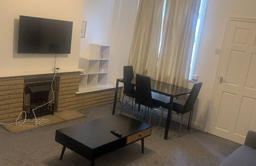 Burnley Casa | Rotzy Residences Burnley Home Away From Home