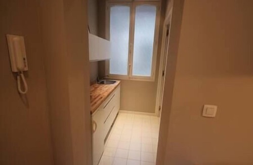 Guillemins Apartamento | Roulotte - Habitación muy bonita, práctica y económica.