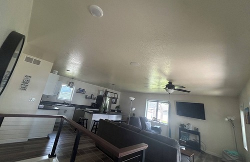 Wild Rose Cabaña | Round Lake -Full Recreation lake Cottage