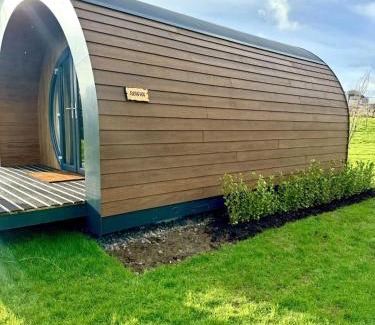 Cowbridge Apartamento | Rowan Hobbit Pod at Cowbridge Cabins