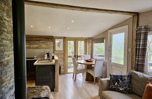 Farden Cabina | Rowan Lodge - Hermoso Lodge de madera en el corazón del campo de Shropshire