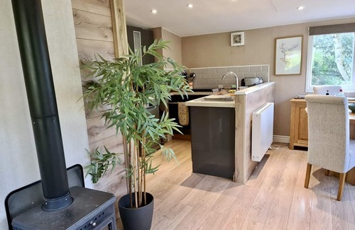 Farden Cabina | Rowan Lodge - Hermoso Lodge de madera en el corazón del campo de Shropshire