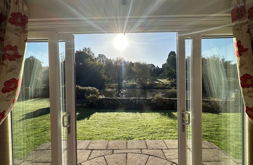 Pooley Bridge Cabaña | Roxby, Pooley Bridge - a cottage that sleeps 6 guests in 3 bedrooms