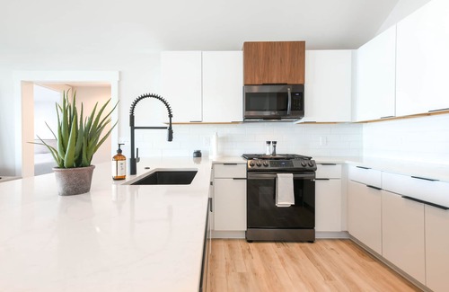 Russells Point Casa | Roxie's Modern Lake Front House on the water!