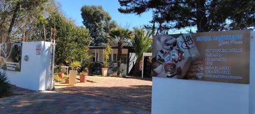 Universitas Casa | Royal Bafokeng Guest House