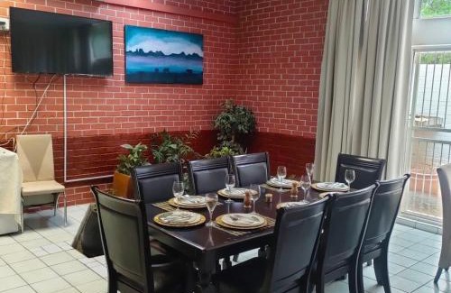 Universitas Casa | Royal Bafokeng Guest House