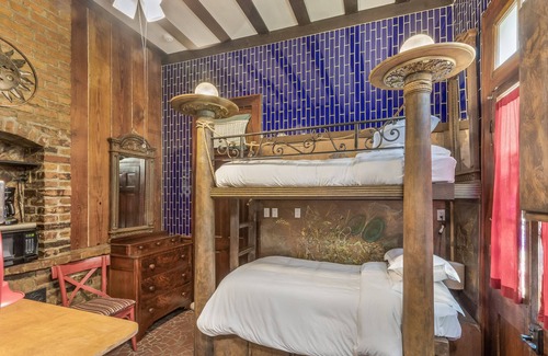 French Quarter Casa | Royal Barracks Guest House