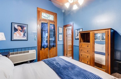 French Quarter Casa | Royal Barracks Guest House