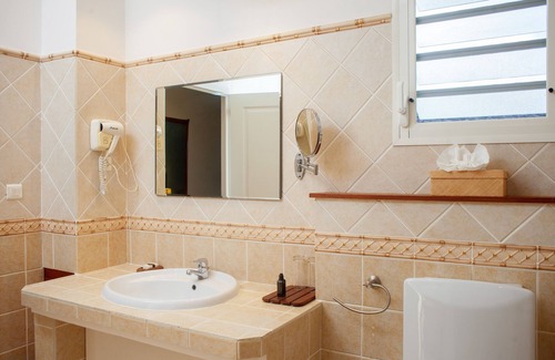 Madirokely Hotel | Royal Beach Hôtel