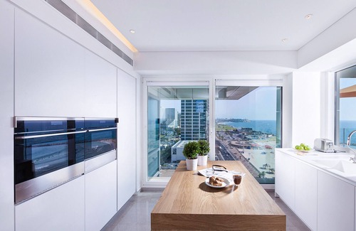 Kerem HaTeimanim Casa | ROYAL BEACH RESIDENCE - 2 BR 2 BATH APR