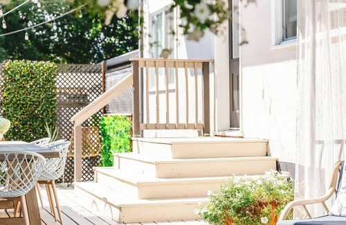 South Central Casa | This house is a 3 bedroom(s), 2 bathrooms, located in Kelowna, British Columbia.