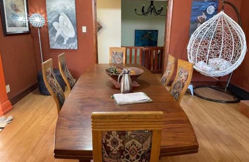 Schoemansville Casa | Royal Castle Views
