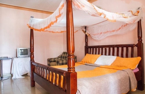 Arua Hotel | Royal Crane Resort